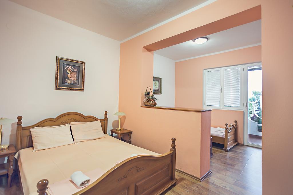 Apartments Atlantis Dobra Voda Cameră foto